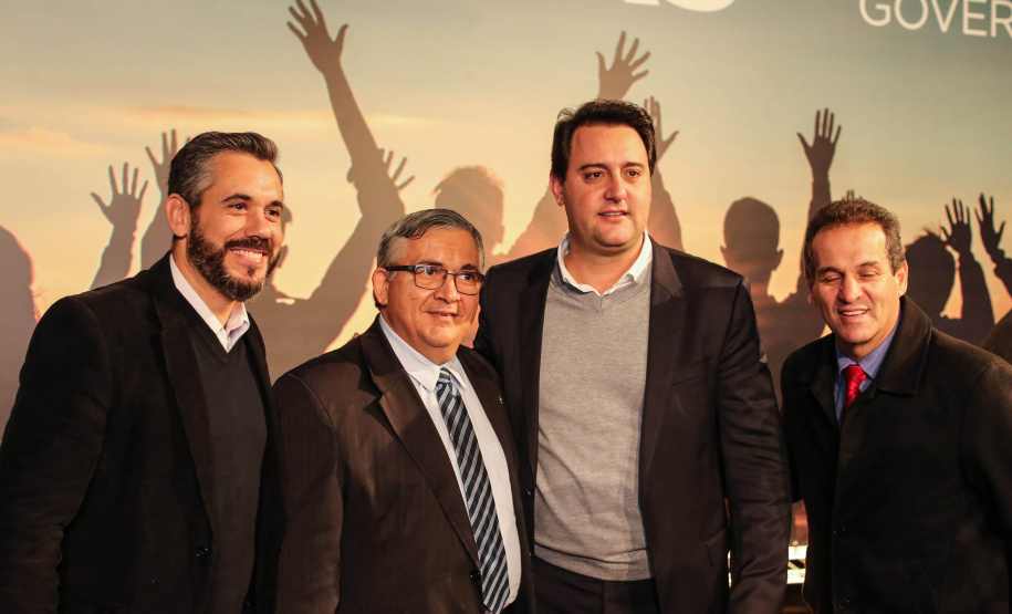 O governador Carlos Massa Ratinho Junior lança nesta terça-feira (04) no auditório Poty Lazzarotto do Museu Oscar Niemeyer, a campanha Junho Paraná Sem Drogas. O mês inteiro será dedicado à conscientização e prevenção quanto ao uso de entorpecentes. Curitiba, 04/06/2019 -Foto: Geraldo Bubniak/ANPr