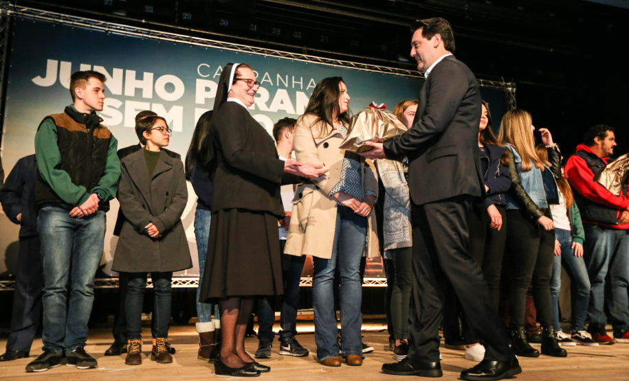 O governador Carlos Massa Ratinho Junior lança nesta terça-feira (04) no auditório Poty Lazzarotto do Museu Oscar Niemeyer, a campanha Junho Paraná Sem Drogas. O mês inteiro será dedicado à conscientização e prevenção quanto ao uso de entorpecentes. Curitiba, 04/06/2019 -Foto: Geraldo Bubniak/ANPr