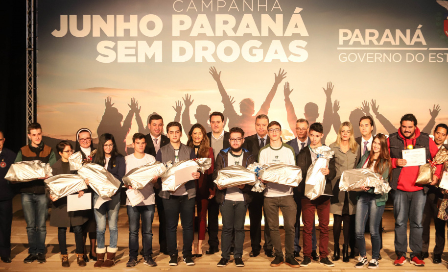 O governador Carlos Massa Ratinho Junior lançou nesta terça-feira (4) a campanha Junho - Paraná sem Drogas, que dedica o mês à ações de conscientização e prevenção ao uso de entorpecentes. - Curitiba, 04/06/2019 - Foto: Rodrigo Felix Leal/ANPr