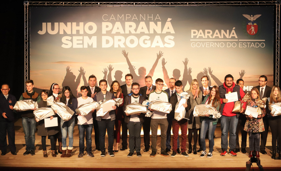 O governador Carlos Massa Ratinho Junior lançou nesta terça-feira (4) a campanha Junho - Paraná sem Drogas, que dedica o mês à ações de conscientização e prevenção ao uso de entorpecentes. - Curitiba, 04/06/2019 - Foto: Rodrigo Felix Leal/ANPr