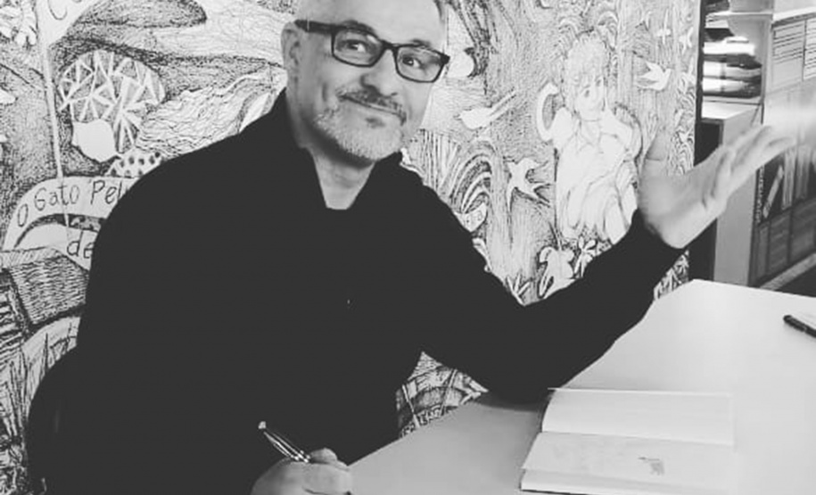 A Biblioteca Pública do Paraná promove nesta quinta-feira (6) mais um encontro do projeto Aventuras Literárias, com a participação do escritor e publicitário Denis Winston Brum.  -  Curitiba, 04/06/2019  -  Foto: Divulgação BPP