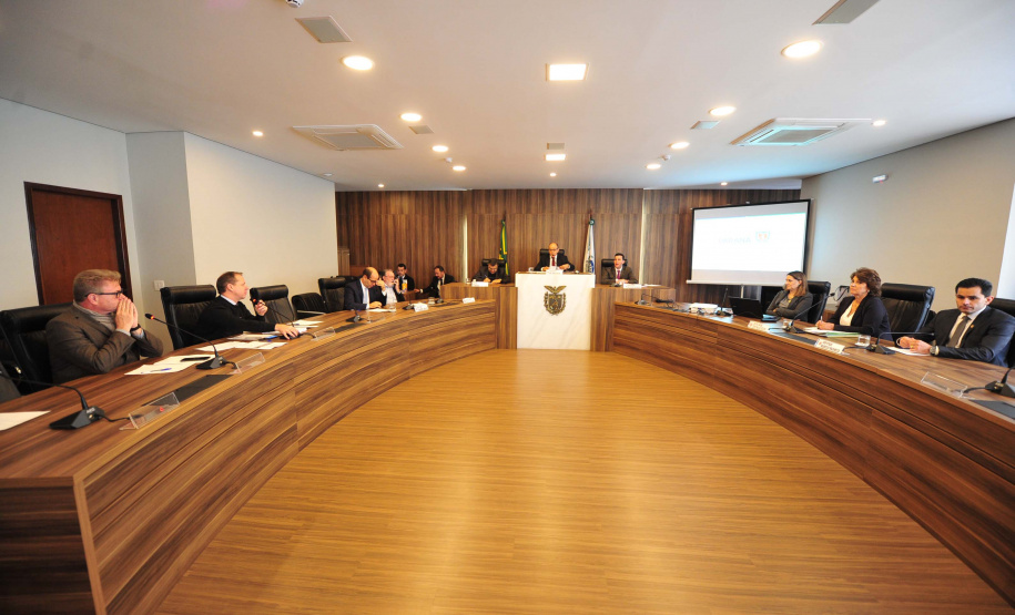 A Secretaria de Estado da Saúde apresentou nesta terça-feira (4), aos deputados que fazem parte da Comissão de Saúde da Assembleia Legislativa, o relatório de suas atividades nos quatro primeiros meses deste ano.Foto: Dálie Felberg/ALEP