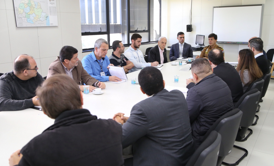 Administração orienta usuários sobre pagamento direto às oficinas. A Secretaria de Estado da Administração e da Previdência reuniu nesta terça-feira (04) representantes das secretarias responsáveis pela maior parte da frota oficial do Estado.   -  Curitiba, 04/06/2019  -  Foto: José Fernando Ogura/ANPr