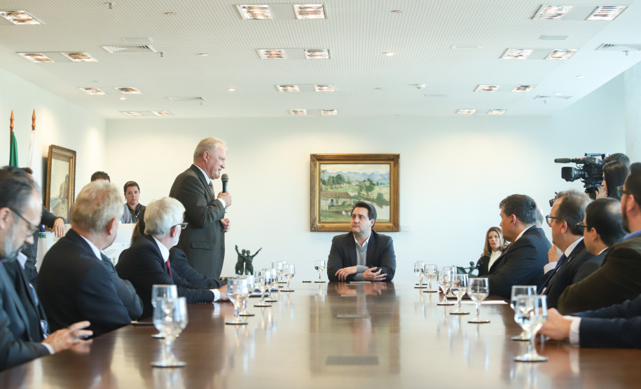 O governador Carlos Massa Ratinho Junior libera recursos para bolsas de pesquisa e extensão, para pesquisadores das universidades e institutos de pesquisa do Paraná.Curitiba, 04-06-19.Foto: Rodrigo Félix Leal/ANPr