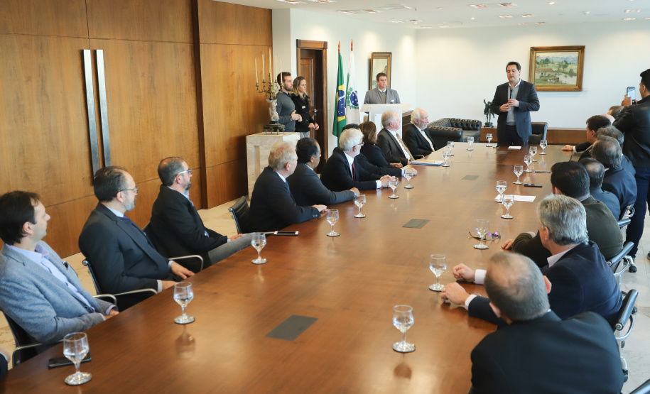 O governador Carlos Massa Ratinho Junior libera recursos para bolsas de pesquisa e extensão, para pesquisadores das universidades e institutos de pesquisa do Paraná.Curitiba, 04-06-19.Foto: Rodrigo Félix Leal/ANPr