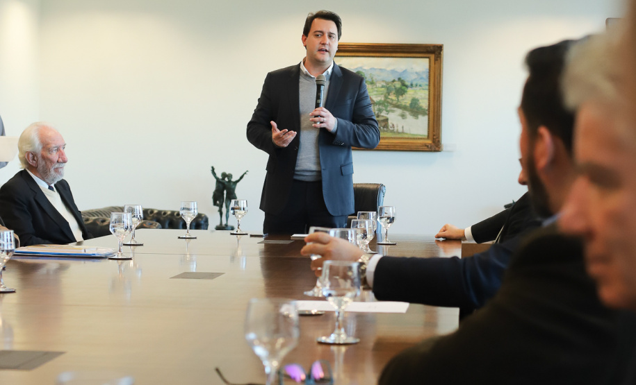 O governador Carlos Massa Ratinho Junior libera recursos para bolsas de pesquisa e extensão, para pesquisadores das universidades e institutos de pesquisa do Paraná.Curitiba, 04-06-19.Foto: Rodrigo Félix Leal/ANPr