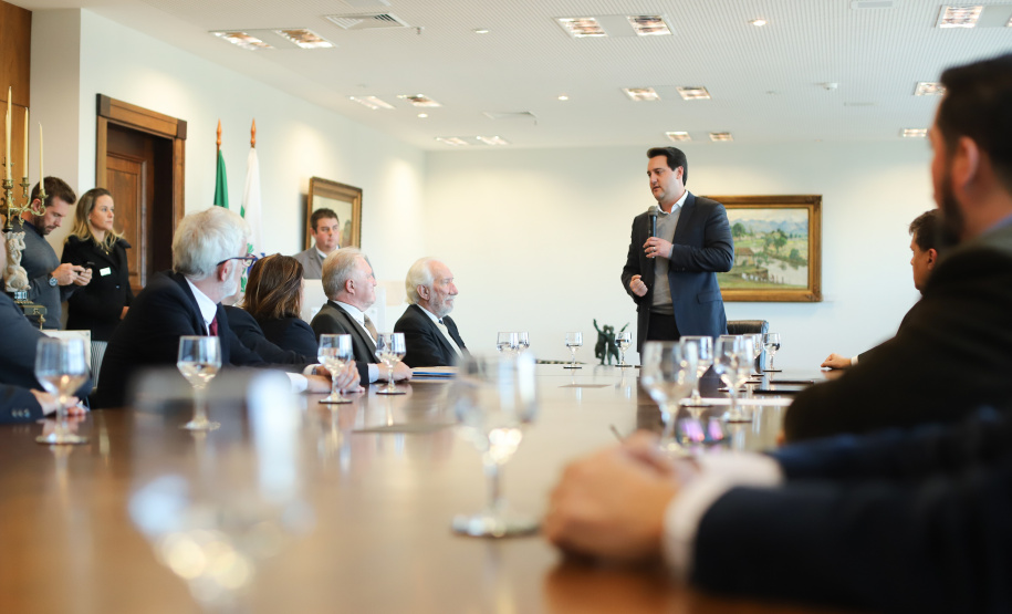 O governador Carlos Massa Ratinho Junior libera recursos para bolsas de pesquisa e extensão, para pesquisadores das universidades e institutos de pesquisa do Paraná.Curitiba, 04-06-19.Foto: Rodrigo Félix Leal/ANPr