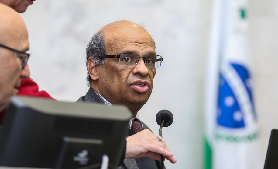 Audiência pública de prestação de contas do governo do Estado do primeiro quadrimestre de 2019 com o secretário de Estado da Fazenda (SEFA), Renê Garcia Júnior no plenário da Assembleia Legislativa do Paraná.   Curitiba, 05/06/2019 -  Foto: Geraldo Bubniak/ANPr