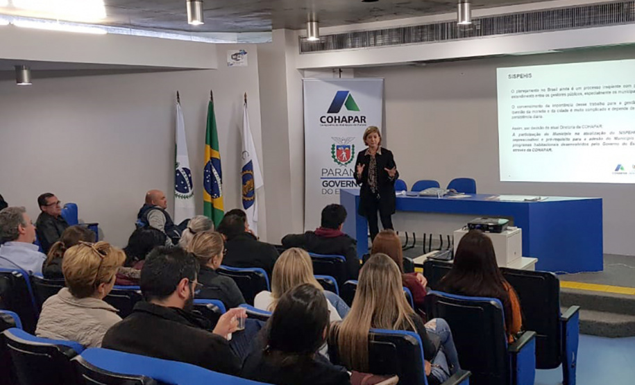 Com a participação de representantes de 22 municípios dos Campos Gerais e região, a Cohapar concluiu nesta terça-feira (4) a série de capacitações sobre o Sistema de Necessidades Habitacionais do Paraná (SISPEHIS)