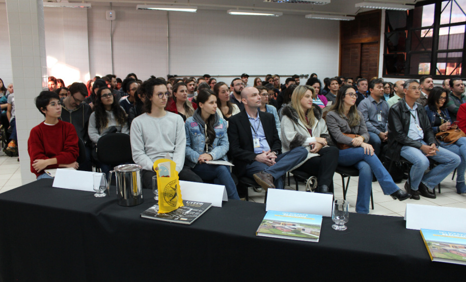Sanepar, Pitágoras e UTFPR lançam desafio ambiental a estudantes em LondrinaO Hackathon Ambiental é uma maratona de 24 horas para apresentação de soluções para riscos dos mananciais. Lançamento do Hackathon Ambiental em Londrina  -  Londrina, 06/06/2019  -  Foto: Divulgação Sanepar
