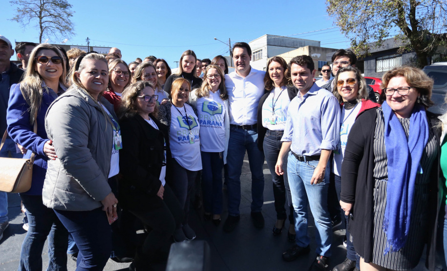 Os municípios de Pitanga, Goioxim, Guarapuava, Roncador, Campina do Simão e Cândido de Abreu, na região central do Paraná, vão investir R$ 2,3 milhões em obras e ações de melhoria em outras áreas. Os recursos são do Governo do Estado e foram confirmados pelo governador Carlos Massa Ratinho Junior nesta sexta-feira (7), em encontro com prefeitos na Associação dos Municípios do Centro do Paraná (AMOCENTRO), em Pitanga.  Foto: José Fernando Ogura/ANPr