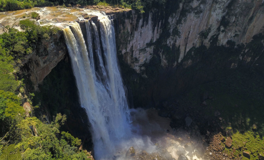 Londrina - Salto Apucaraninha. Foto: José Fernando Ogura/ANPr