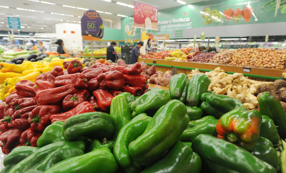 Secretaria da Saúde alerta para consumo de alimentos seguros. Foto: Venilton Kuchler/SESA