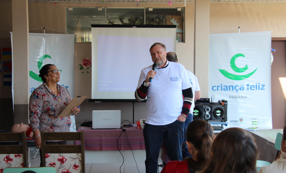 O município de Agudos do Sul, localizado na Região Metropolitana de Curitiba, recebeu nesta sexta-feira (07/06), a primeira ação do Programa Criança Feliz no Paraná, na Escola Municipal Miguel Júnior de Souza. A atividade faz parte de uma série de ações sociais que incluem o programa nos municípios.  -  Agudos do Sul, 07/06/2019  -  Foto: Divulgação SEJUF