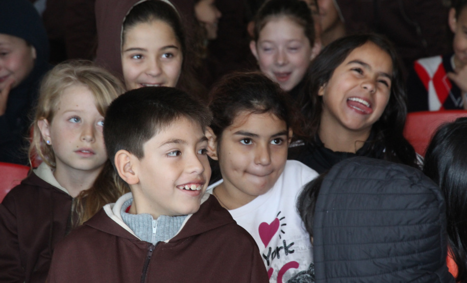 O município de Agudos do Sul, localizado na Região Metropolitana de Curitiba, recebeu nesta sexta-feira (07/06), a primeira ação do Programa Criança Feliz no Paraná, na Escola Municipal Miguel Júnior de Souza. A atividade faz parte de uma série de ações sociais que incluem o programa nos municípios.  -  Agudos do Sul, 07/06/2019  -  Foto: Divulgação SEJUF