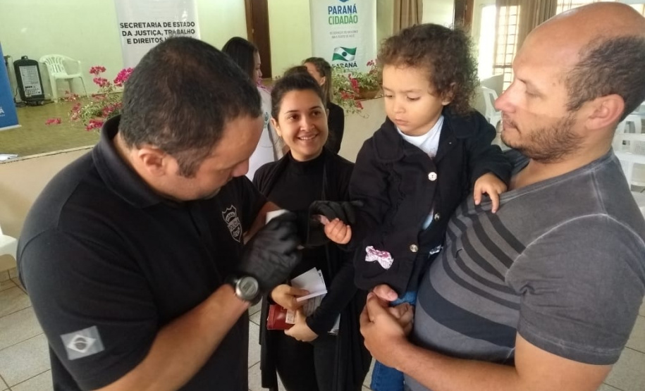 Paraná Cidadão atende paranaenses de todas as idades em Porecatu  -  Foto: Divulgação SEJUF