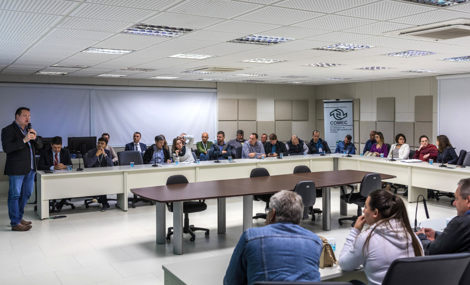 Comec realiza encontro com prefeituras da Região Metropolitana de Curitiba, para esclarecer dúvidas em processos de Planejamento Urbano.
1/06/2019
Foto: Maurilio Cheli