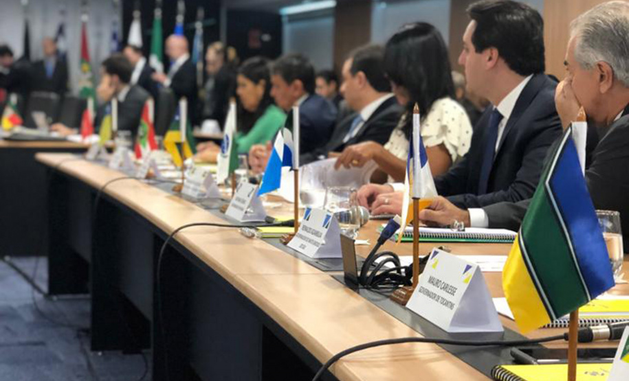 O governador Carlos Massa Ratinho Junior cumpriu agenda em Brasília (DF) nesta terça-feira (11) e participou de diversas reuniões e encontros. Pela manhã, esteve na quinta reunião do Fórum de Governadores.  -  Curitiba, 11/06/2019  -  Foto: Divulgação