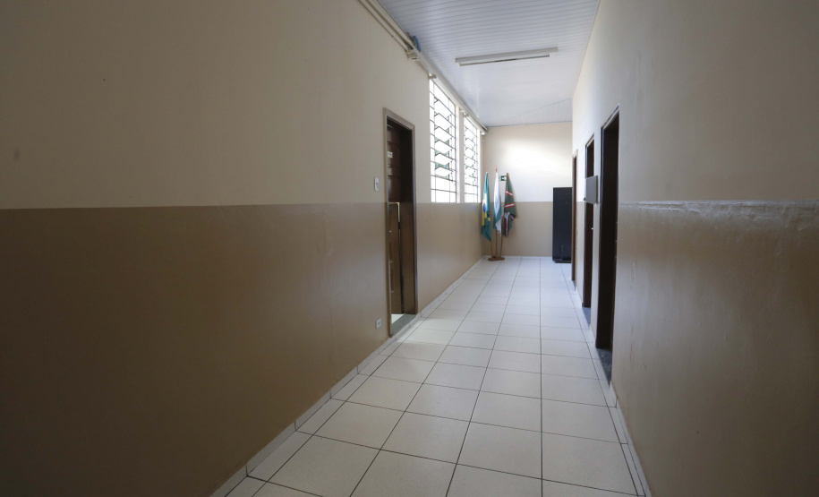 Colégio Estadual Amâncio Moro. N/F: troca de piso.Curitiba, 06-06-19.Foto: Arnaldo Alves / ANPr.