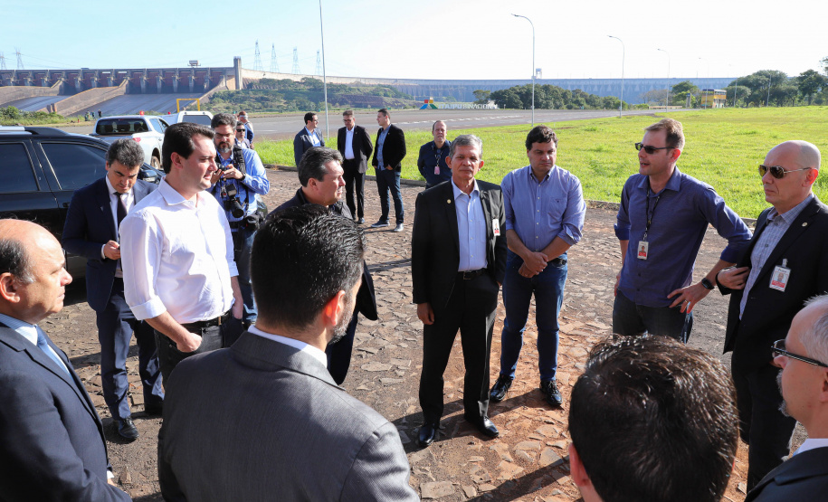 Governador carlos Massa Ratinho Junior durante encontro com o diretor - geral brasileiro da Itaipu Binacional, general Joaquin Silva e Luna - Foz do Iguaçu, 12/06/2019 - Foto: Rodrigo Félix Leal/ANPr