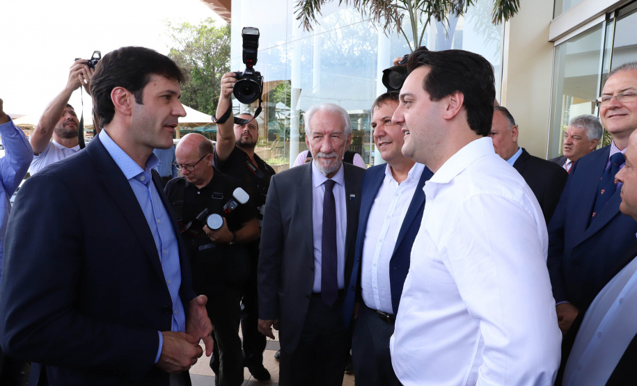 Governador Carlos Massa Ratinho Junior participa do seminário  do programa Investe Turismo, em Foz do Iguaçu. Foto: Rodrigo Felix Leal/ANPr