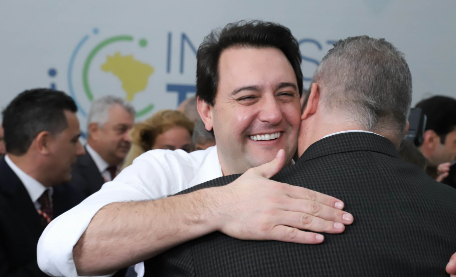 Governador Carlos Massa Ratinho Junior participa do seminário  do programa Investe Turismo, em Foz do Iguaçu. Foto: Rodrigo Felix Leal/ANPr