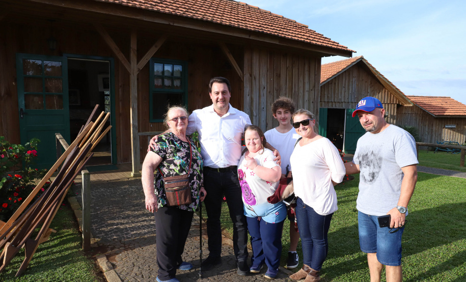 O governador Carlos Massa Ratinho Junior esteve nesta quarta-feira (12) na Digital Agro 2019, em Carambeí, nos Campos Gerais. O evento apresenta e discute as principais novidades tecnológicas para o agronegócio, como a digitalização do campo, automação, robótica, internet das coisas e Big Data. Foto: Rodrigo Felix Leal/ANPr