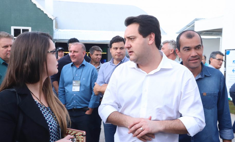 O governador Carlos Massa Ratinho Junior esteve nesta quarta-feira (12) na Digital Agro 2019, em Carambeí, nos Campos Gerais. O evento apresenta e discute as principais novidades tecnológicas para o agronegócio, como a digitalização do campo, automação, robótica, internet das coisas e Big Data. Foto: Rodrigo Felix Leal/ANPr