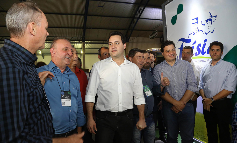 O governador Carlos Massa Ratinho Junior esteve nesta quarta-feira (12) na Digital Agro 2019, em Carambeí, nos Campos Gerais. O evento apresenta e discute as principais novidades tecnológicas para o agronegócio, como a digitalização do campo, automação, robótica, internet das coisas e Big Data. FotoJaelson Lucas/ANPr