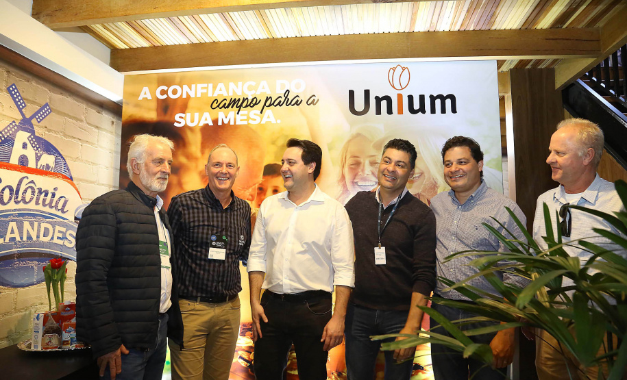 O governador Carlos Massa Ratinho Junior esteve nesta quarta-feira (12) na Digital Agro 2019, em Carambeí, nos Campos Gerais. O evento apresenta e discute as principais novidades tecnológicas para o agronegócio, como a digitalização do campo, automação, robótica, internet das coisas e Big Data. FotoJaelson Lucas/ANPr