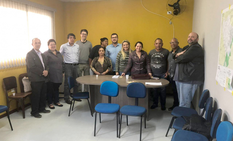 A Secretaria de Estado da Justiça, Família e Trabalho escolheu o bairro Uberaba para ser o primeiro de Curitiba a receber o projeto Carretas do Conhecimento, realizado em parceria com a Volkswagen e o Senai/PR. A partir de julho, o programa percorrerá o Estado com carretas adaptadas e com infraestrutura completa para qualificação profissional. Serão oito veículos, um deles para atender a Capital.  -  Curitiba, 13/06/2019  -  Foto: Divulgação SEJUF