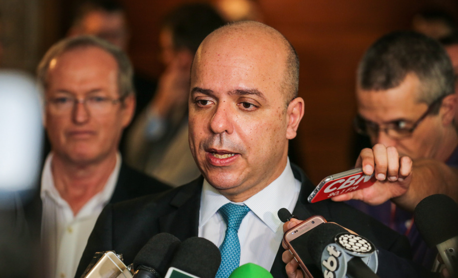 O secretário de Produtividade, Emprego e Competitividade, Carlos Alexandre da Costa, no Centro de Eventos FIEPem Curitiba, durante lançamento do programa Mobilização pelo Emprego e Produtividade para Todos, iniciativa do Ministério da Economia, por meio da Secretaria Especial de Produtividade, Emprego e Competitividade (Sepec), realizado em parceria com os governos estaduais e o Sebrae.  Curitiba, 13/06/2019 -Foto: Geraldo Bubniak/ANPr