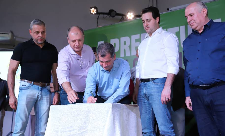 O governador Carlos Massa Ratinho Junior anunciou nesta quinta-feira (13) o investimento de 26.963.670,76 para benefícios à população de São José dos Pinhais, na Região Metropolitana de Curitiba.  -  São José dos Pinhais, 13/06/2019  -  Foto: Rodrigo Félix Leal/ANPr