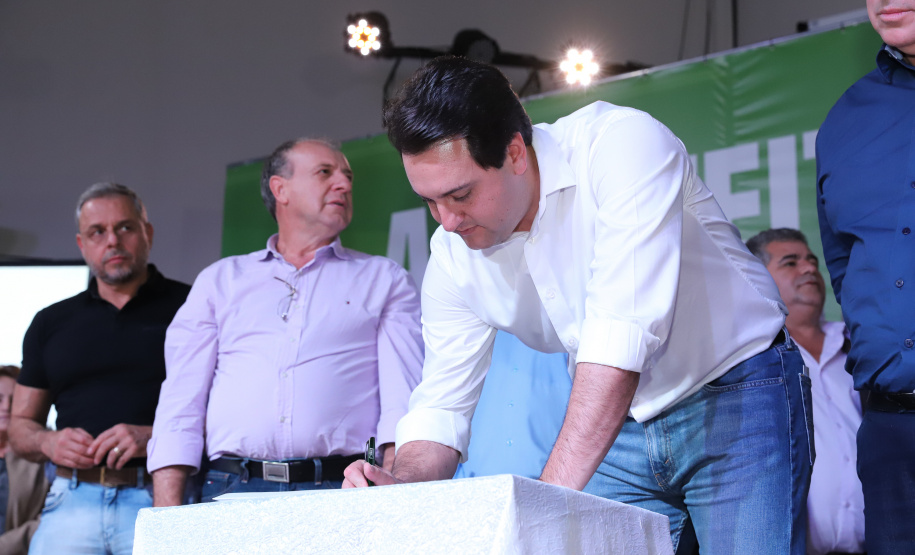 O governador Carlos Massa Ratinho Junior anunciou nesta quinta-feira (13) o investimento de 26.963.670,76 para benefícios à população de São José dos Pinhais, na Região Metropolitana de Curitiba.  -  São José dos Pinhais, 13/06/2019  -  Foto: Rodrigo Félix Leal/ANPr