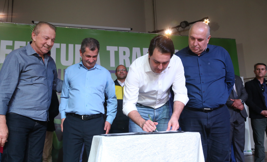O governador Carlos Massa Ratinho Junior anunciou nesta quinta-feira (13) o investimento de 26.963.670,76 para benefícios à população de São José dos Pinhais, na Região Metropolitana de Curitiba.  -  São José dos Pinhais, 13/06/2019  -  Foto: Gilson Abreu/ANPr