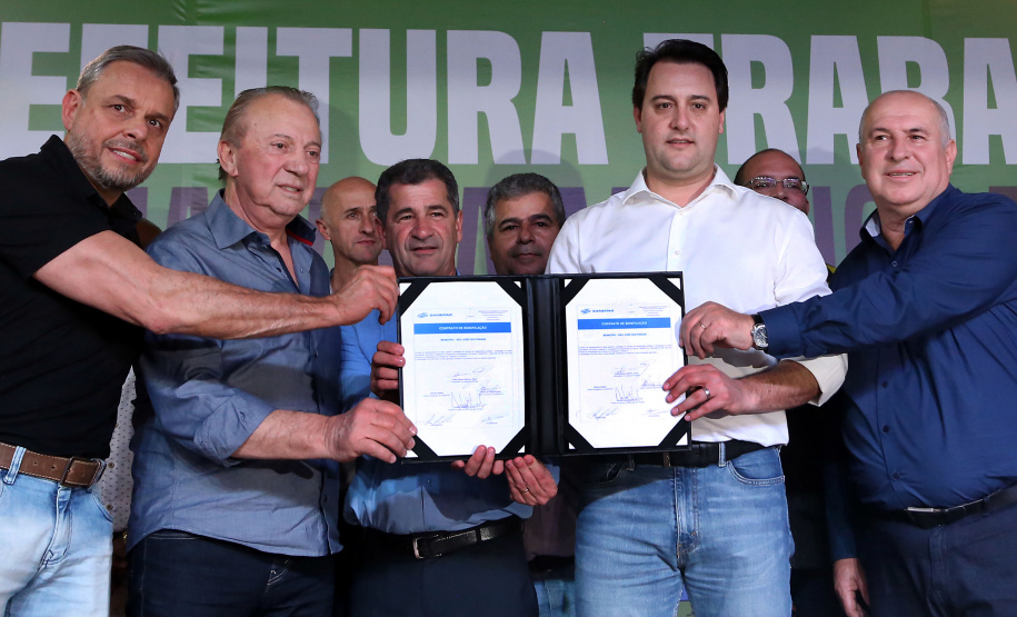 O governador Carlos Massa Ratinho Junior anunciou nesta quinta-feira (13) o investimento de 26.963.670,76 para benefícios à população de São José dos Pinhais, na Região Metropolitana de Curitiba.  -  São José dos Pinhais, 13/06/2019  -  Foto: Gilson Abreu/ANPr