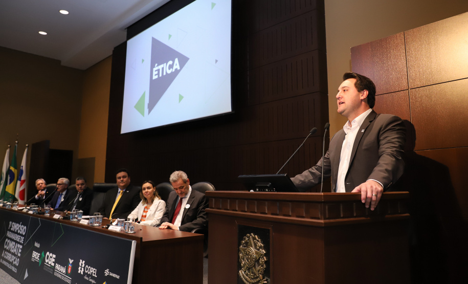 Governador Carlos Massa Ratinho Junior participa da abertura do I Simpósio Paranaense de Combate à Corrupção na Administração Pública - Curitiba, 13/06/2019 - Foto: Rodrigo Félix Leal/ANPr