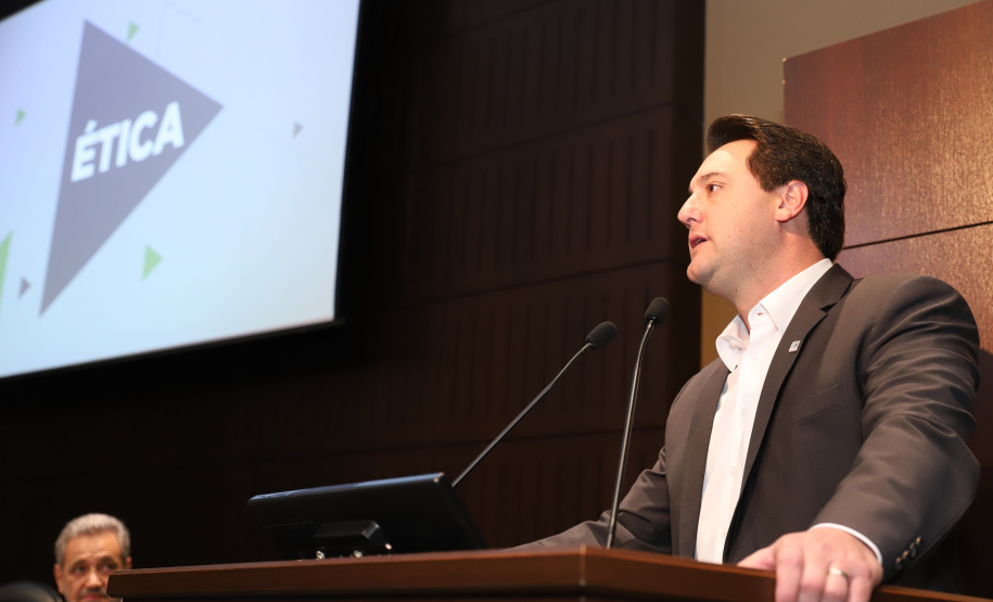 Governador Carlos Massa Ratinho Junior participa da abertura do I Simpósio Paranaense de Combate à Corrupção na Administração Pública - Curitiba, 13/06/2019 - Foto: Rodrigo Félix Leal/ANPr