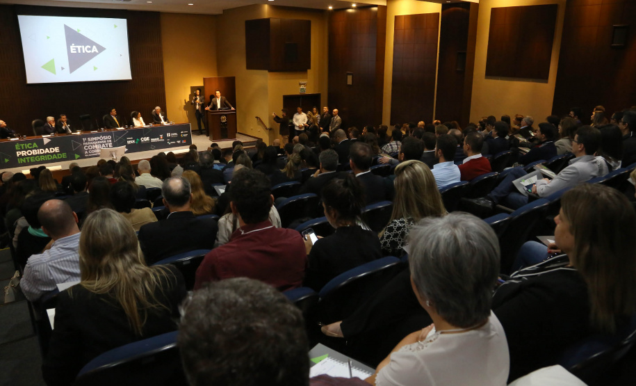 Governador Carlos Massa Ratinho Junior participa da abertura do I Simpósio Paranaense de Combate à Corrupção na Administração Pública - Curitiba, 13/06/2019 - Foto: Jaelson Lucas/ANPr