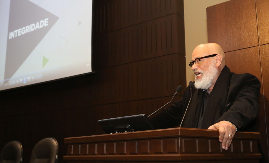 Governador Carlos Massa Ratinho Junior participa da abertura do I Simpósio Paranaense de Combate à Corrupção na Administração Pública. Na foto, o filósofo e escritor, Luiz Felipe Pondé - Curitiba, 13/06/2019 - Foto: Jaelson Lucas/ANPr