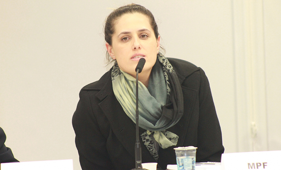 Com a presença das principais entidades que lutam para combater o trabalho análogo ao de escravo, a Secretaria de Estado da Justiça, Família e Trabalho iniciou nesta quinta-feira tratativas para a instalação da Comissão Estadual de Erradicação do Trabalho Escravo no Paraná (Coetrae). Foto: SEJUF