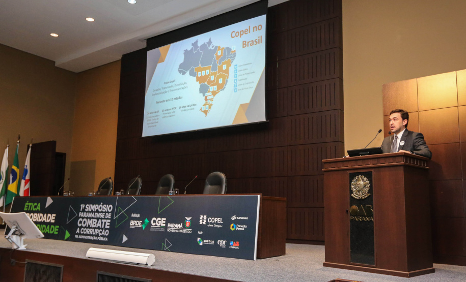 Vicente Loiácono Neto - Diretor de governança, risco e compliance da Copel, durante I Simpósio de Combate à Corrupção na Administração Pública na Sede da OAB em Curitiba. Curitiba, 14/06/2019 - Foto: Geraldo Bubniak/ANPr