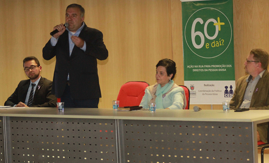 Sensibilizar a sociedade para o combate à violência contra pessoas idosas e pensar políticas públicas de promoção e proteção da pessoa idosa foram temas de um seminário em alusão ao 15 de Junho, Dia Mundial da Conscientização da Violência Contra a Pessoa Idosa