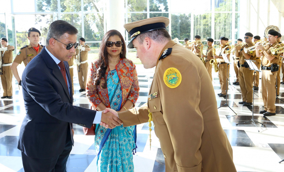 Governador Carlos Massa Ratinho Jr recebe visita do embaixador de Bangladesh Zulfiqar Rahman. - Curitiba,17/06/2019 Foto:Jaelson Lucas / ANPr