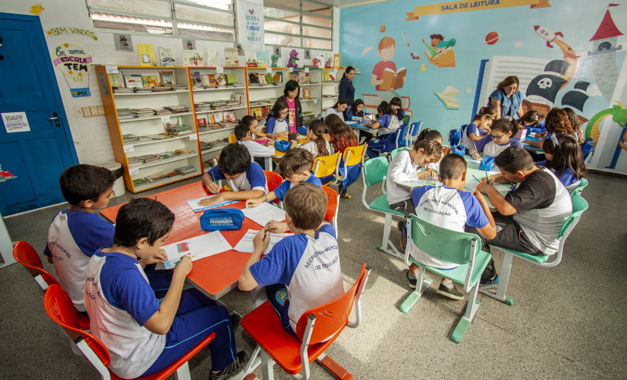 Os 1.103 alunos de 5º ano das escolas municipais que visitaram o Porto de Paranaguá neste primeiro semestre se preparam para participar do Concurso de Desenho do Projeto Porto Escola.  -  Paranaguá, 17/06/2019  -  Foto: Cláudio Neves/ANPr