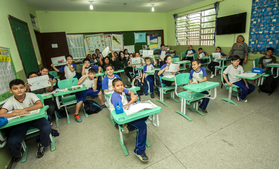 Os 1.103 alunos de 5º ano das escolas municipais que visitaram o Porto de Paranaguá neste primeiro semestre se preparam para participar do Concurso de Desenho do Projeto Porto Escola.  -  Paranaguá, 17/06/2019  -  Foto: Cláudio Neves/ANPr