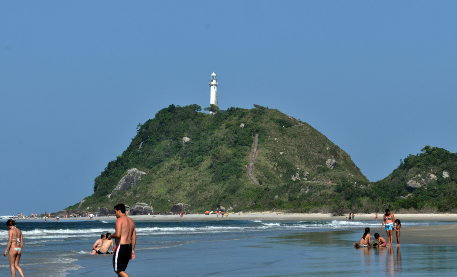 Ilha do Mel, Farol. Pontal do Paraná. 03.01.12 Foto Chuniti Kawamura/Arquivo ANPr.