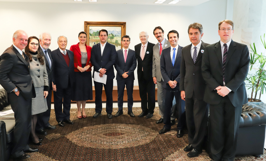 A instalação do Tribunal Regional Federal no Paraná (TRF), com sede em Curitiba, pode acelerar a tramitação de processos e facilitar o acesso da população à Justiça