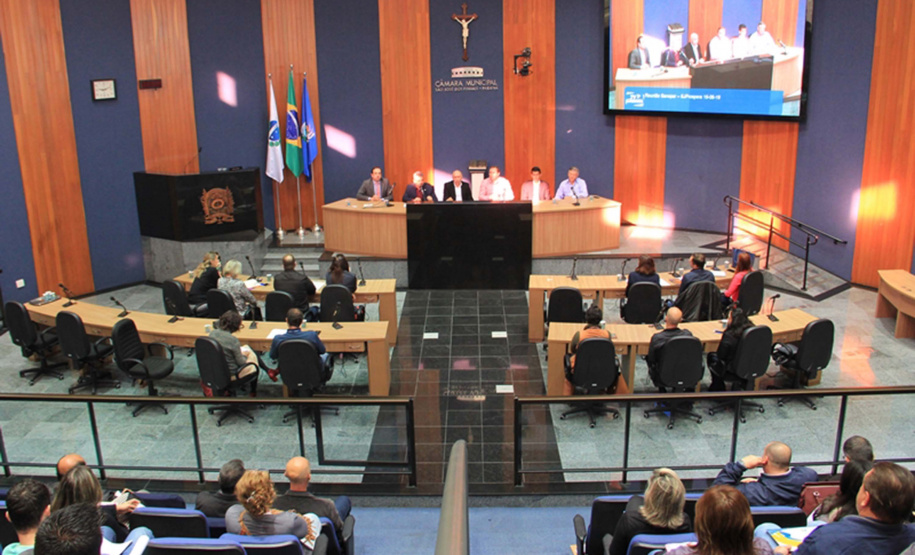 Reunião na Câmara Municipal de São José dos Pinhais. Foto: Sanepar