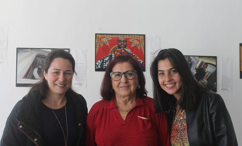 Cresce número de migrantes e refugiados que buscam um recomeço no Paraná. Em 2019, Centro de Informação para Migrantes registrou aumento de 85% nos atendimentos. Na foto, funcionárias do CEIM  -  Curitiba, 19/06/2019  -  Foto: Divulgação SEJUF